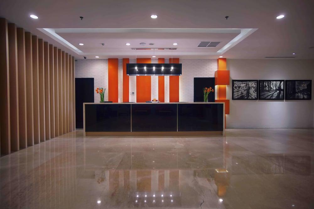 Vega Hotel Gading Серпонг Экстерьер фото